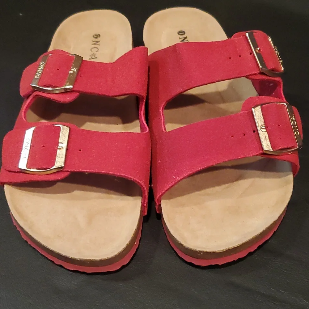Oncai Sandals - Picture 2 of 9